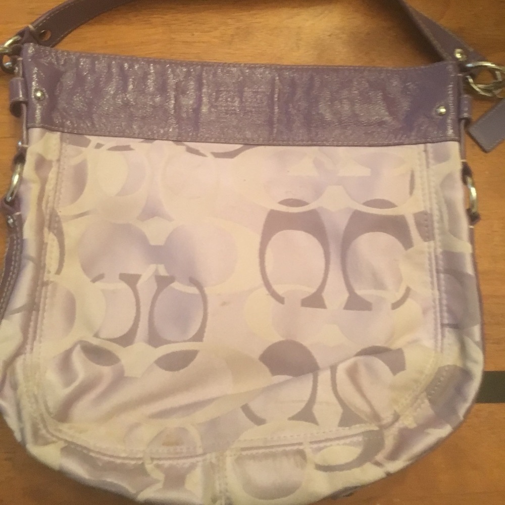 Coach Signature ZOE Handbag